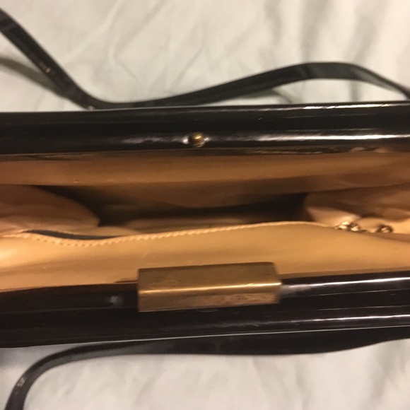 Vintage Patent Leather Purse - Picture 6 of 7