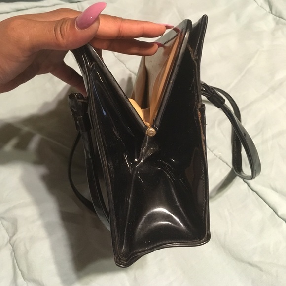 Vintage Patent Leather Purse - Picture 7 of 7