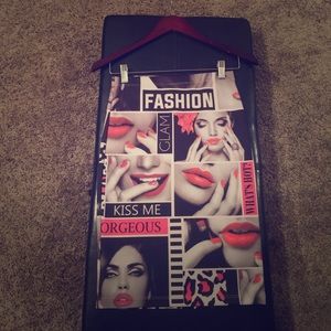 This is a very cute tight skirt. More for a party.