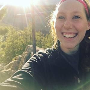 Meet your Posher, Alyssa