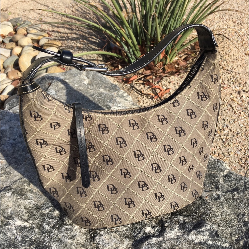 Dooney and Bourke purse