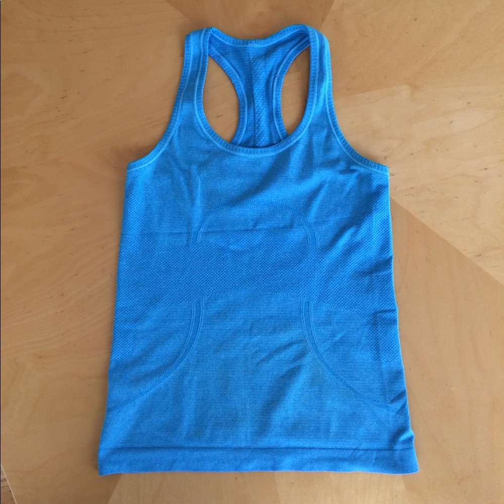 Lululemon swiftly tech tank in blue