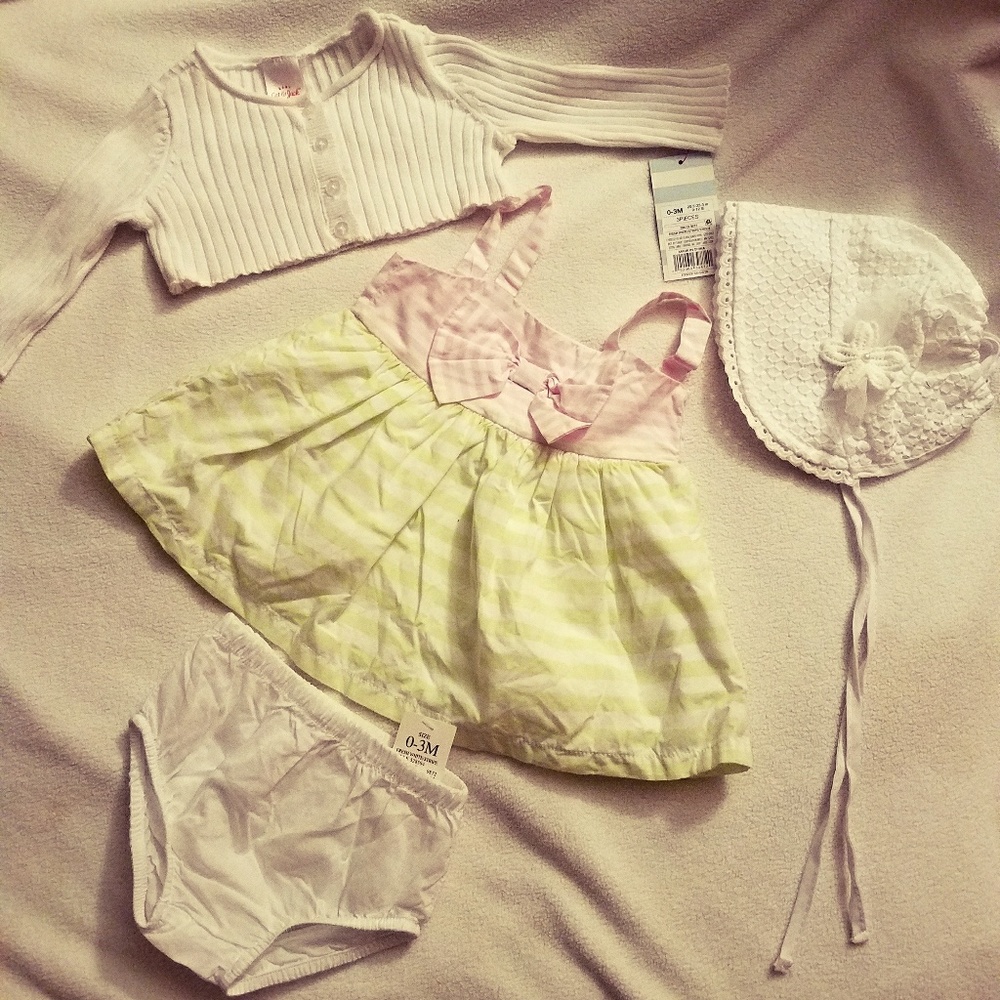 Adorable 4 piece outfit 0-3M