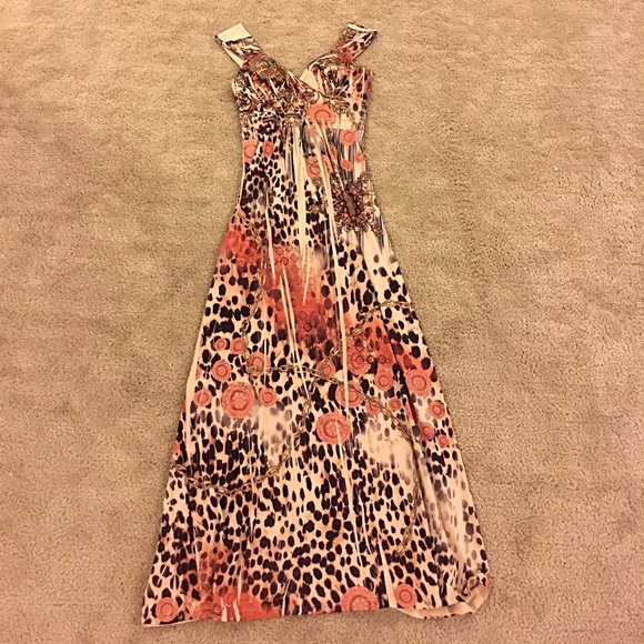 Printed Maxi Dress🐯💕 - Picture 3 of 8