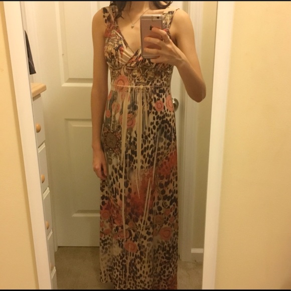 Printed Maxi Dress🐯💕 - Picture 5 of 8