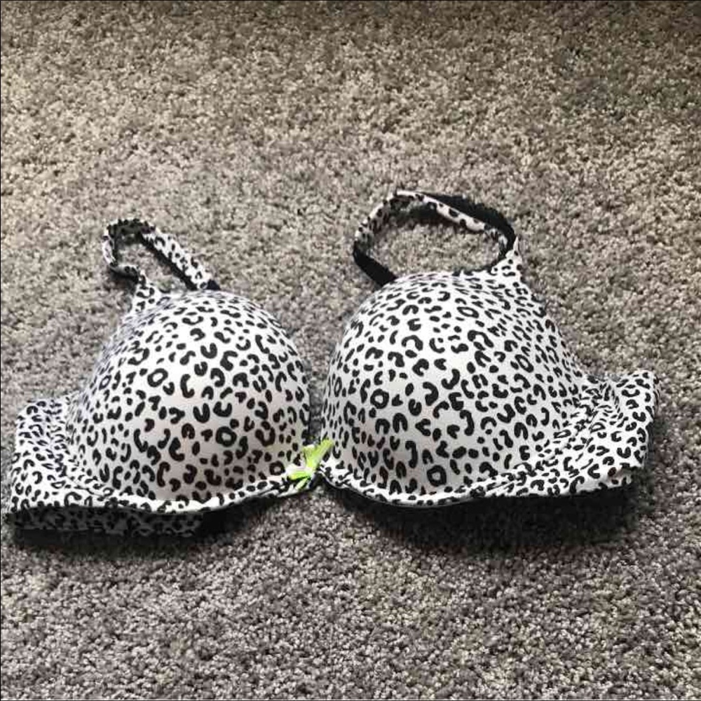 Victoria Secret body by Victoria push-up