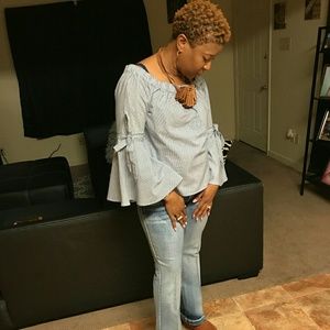 Meet your Posher, Aneshia