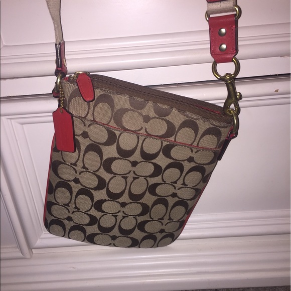 Coach crossbody purse - Picture 2 of 2