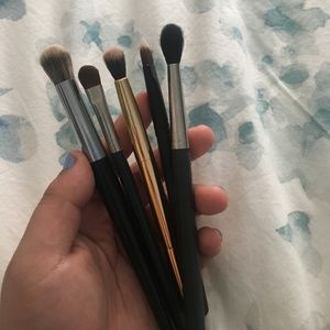 BARELY USED ~ Makeup Brush Set
