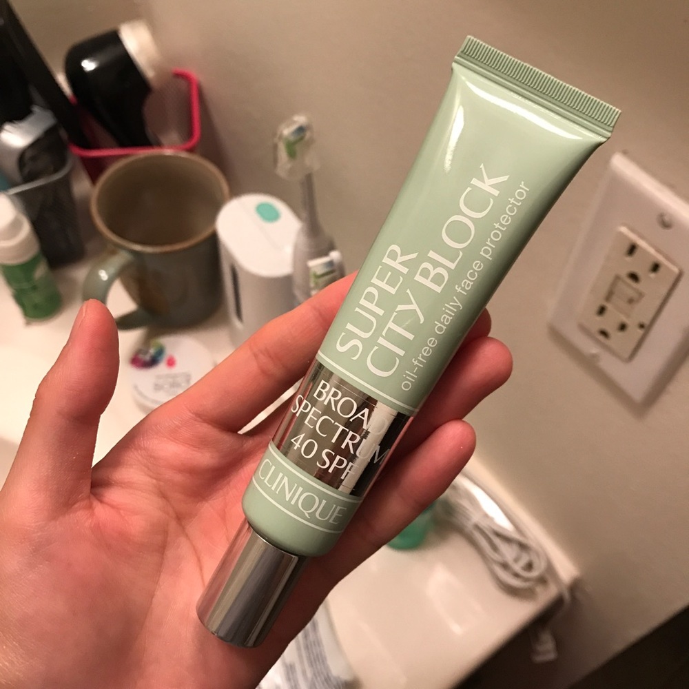 Clinique super city block face protector 40 SPF