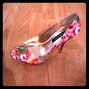 Floral pumps