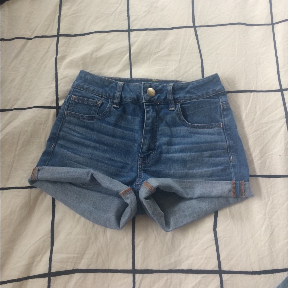 AEO medium-wash shorts