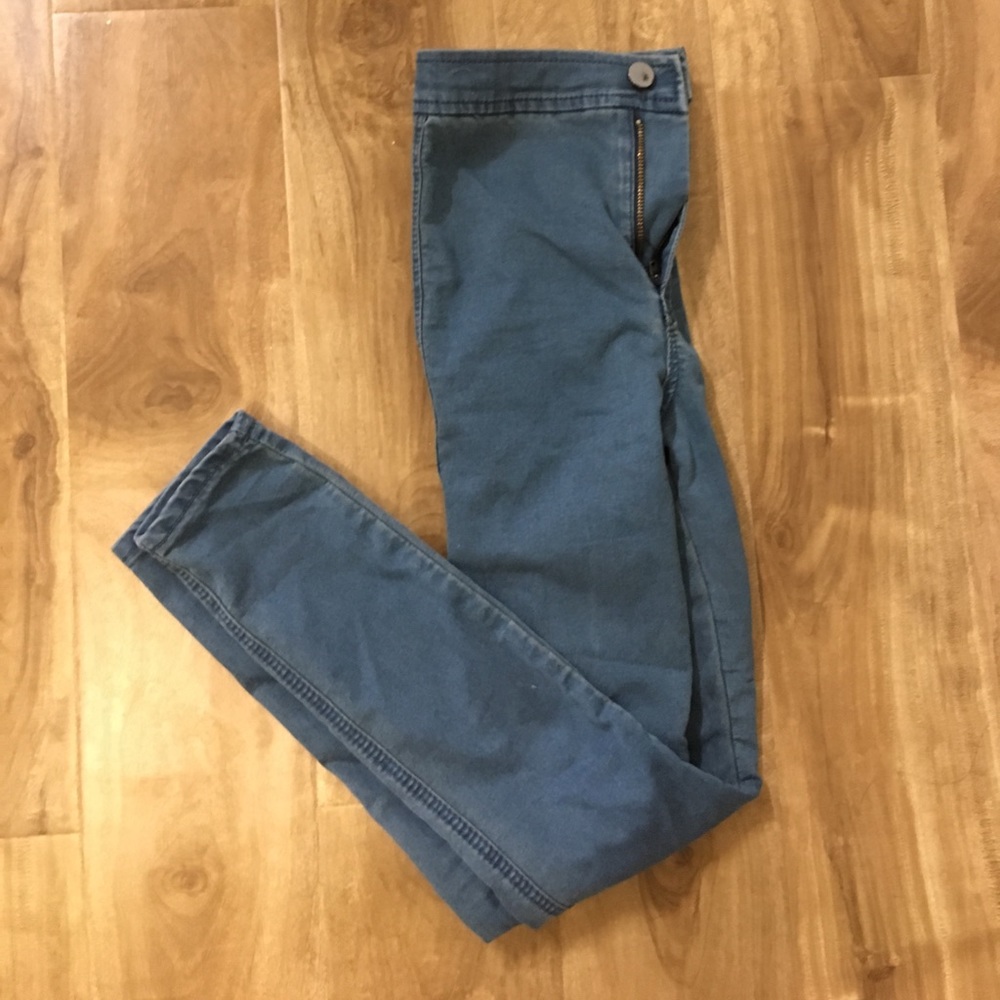 High waisted jeans