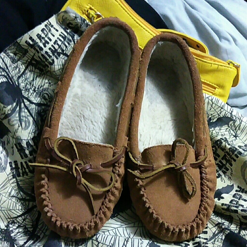 Slightly USED Cabela's- Moccasins
