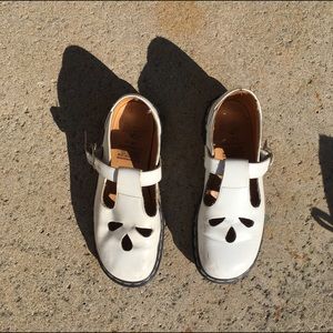 Vintage Doc Martens Mary Janes