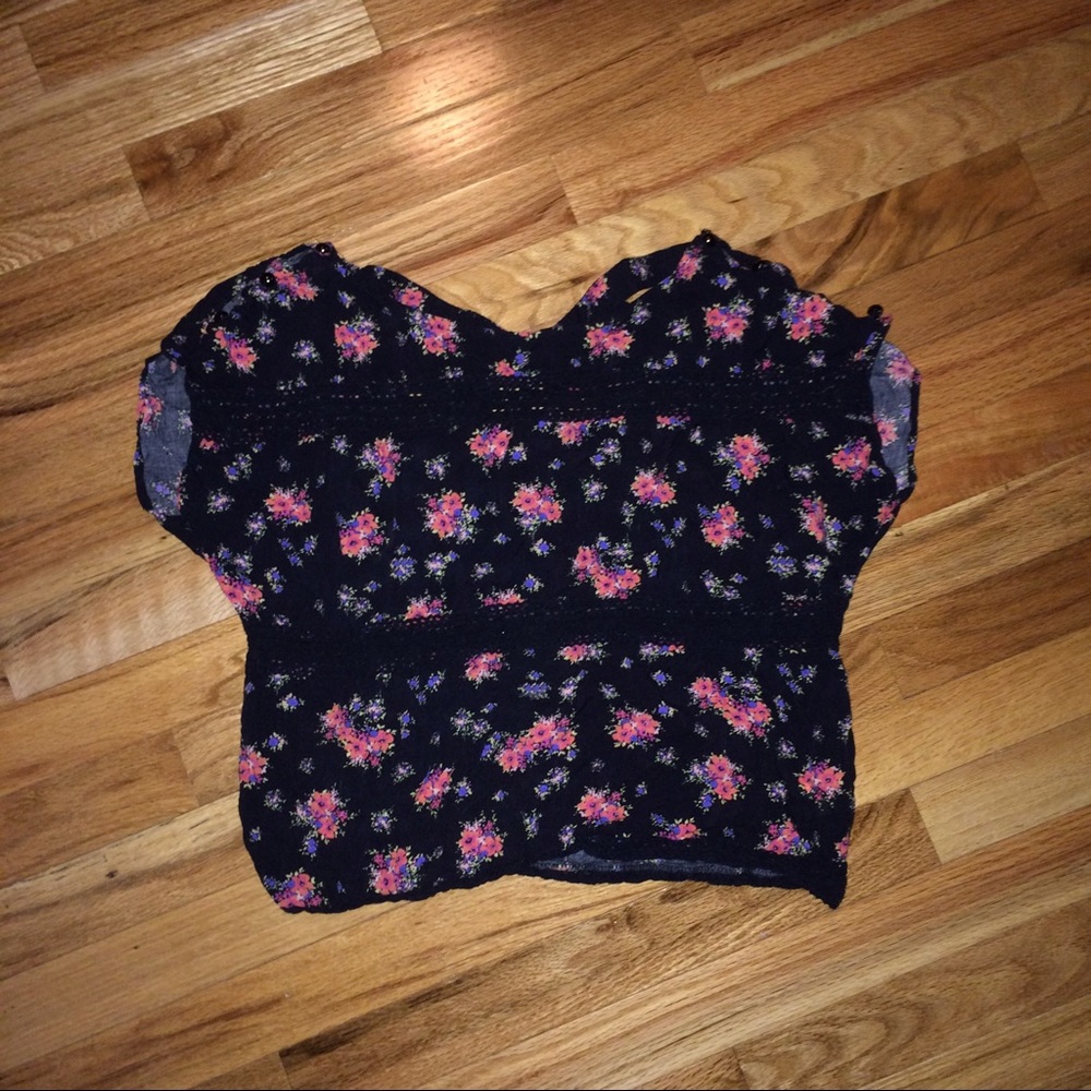 Floral top