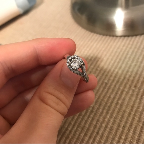 Silver Ring - Picture 5 of 5