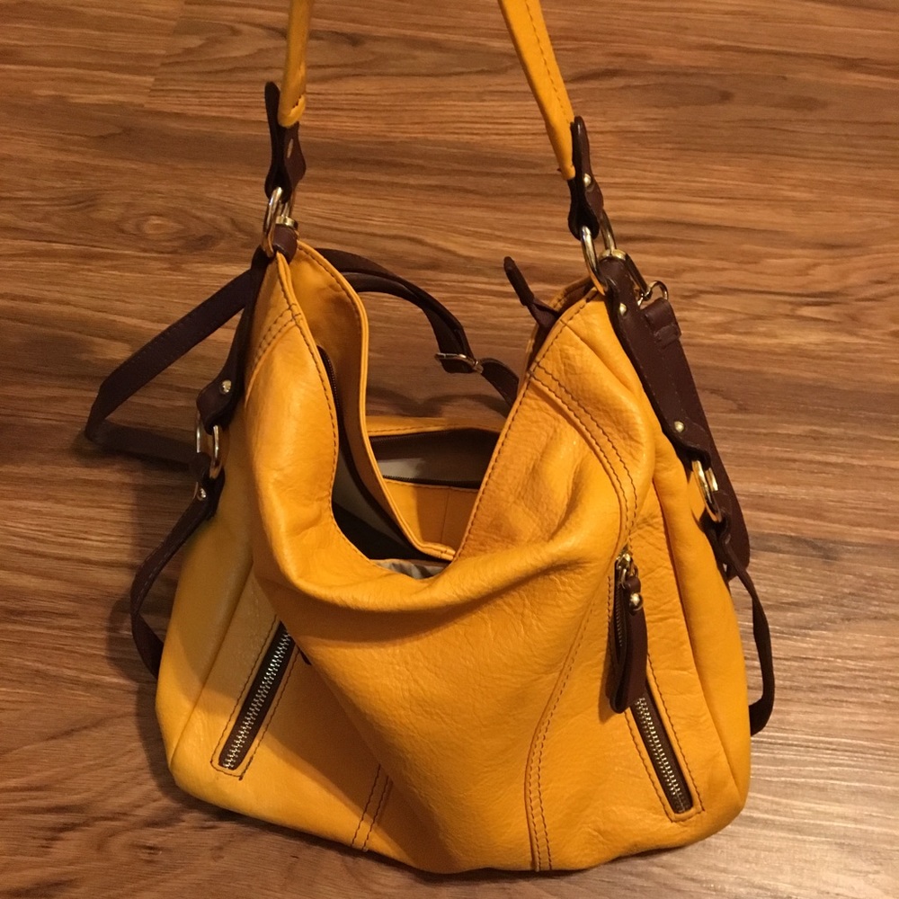Lavorazione artigianale Italian leather purse