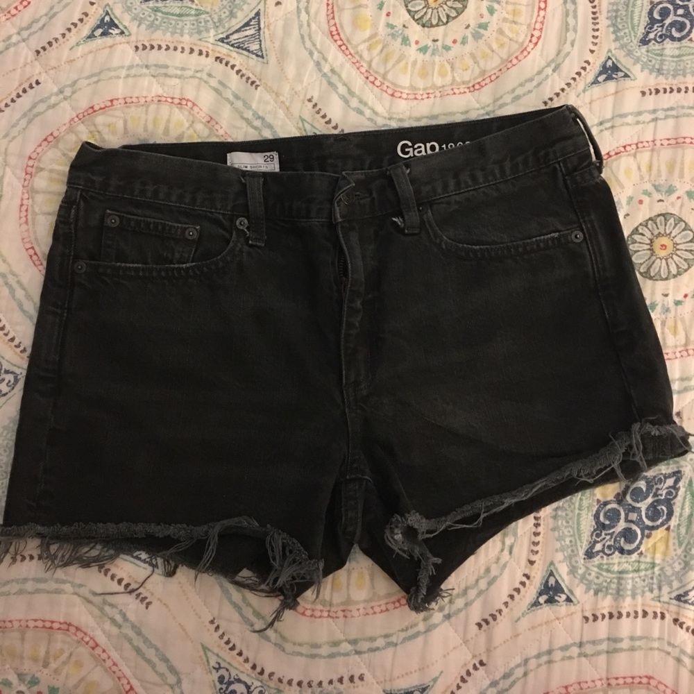 Distressed black denim gap shorts size 29