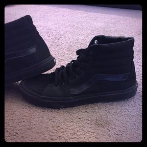 All black sk8 hi excellent condition