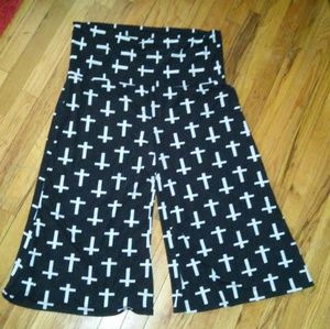 Cute Cross Goucho Pants