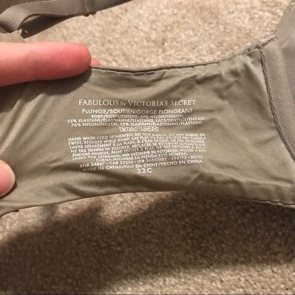 Victoria's Secret Push Up Bra - Picture 3 of 3