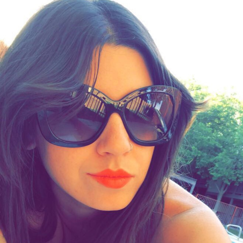 Meet your Posher, Jade