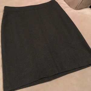 BCBGMAXAZRIA Skirt - Size L - rarely worn!