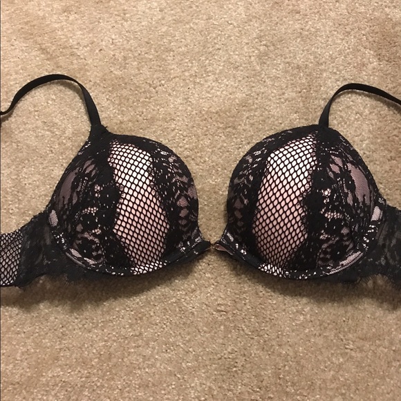 Victoria's Secret Bombshell Plunge Bra - Picture 5 of 5
