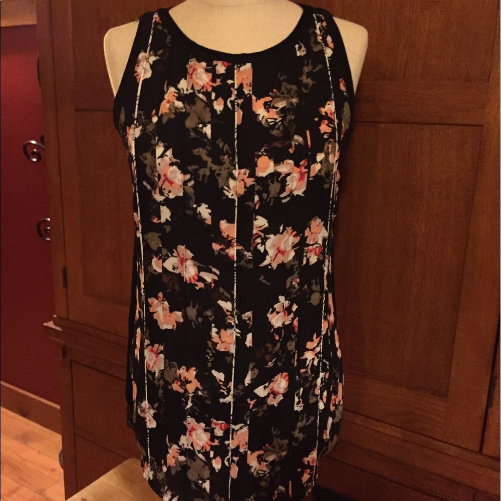 Sleeveless Blouse