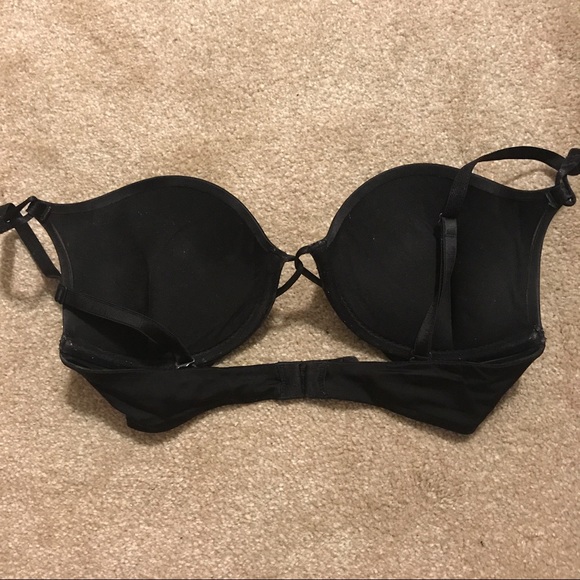 Victoria's Secret Plunge Bra - Picture 2 of 3