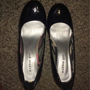 Shiny black (maybe) 2 inch heels