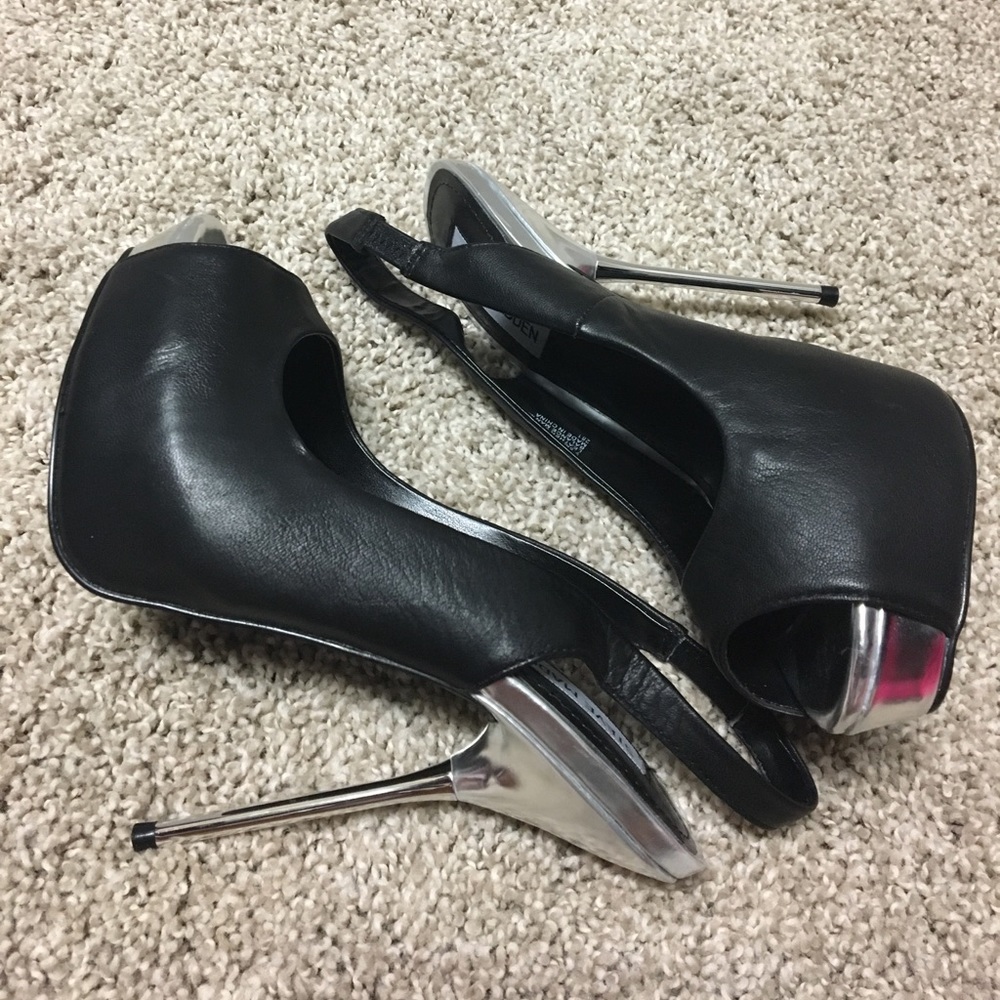 nwot-HOTTTT! Steve Madden pumps-