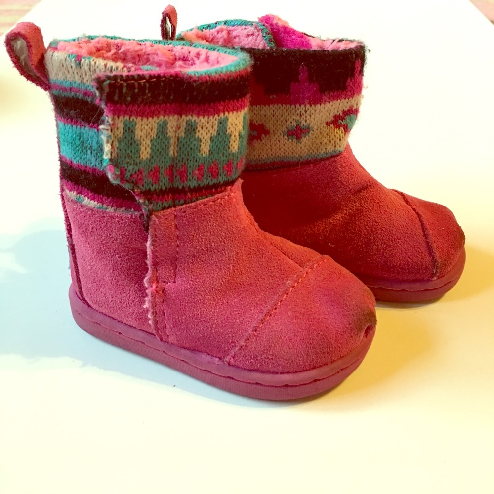 Tiny Toms Nepal Boots - pink suede - size 4