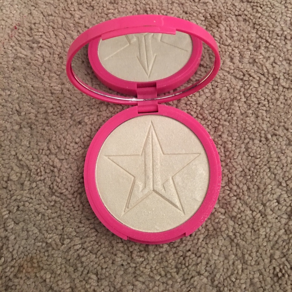 Jeffree star skin frost in ice cold