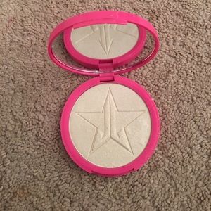 Jeffree star skin frost in ice cold