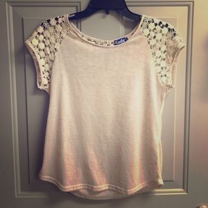 Short sleeve top