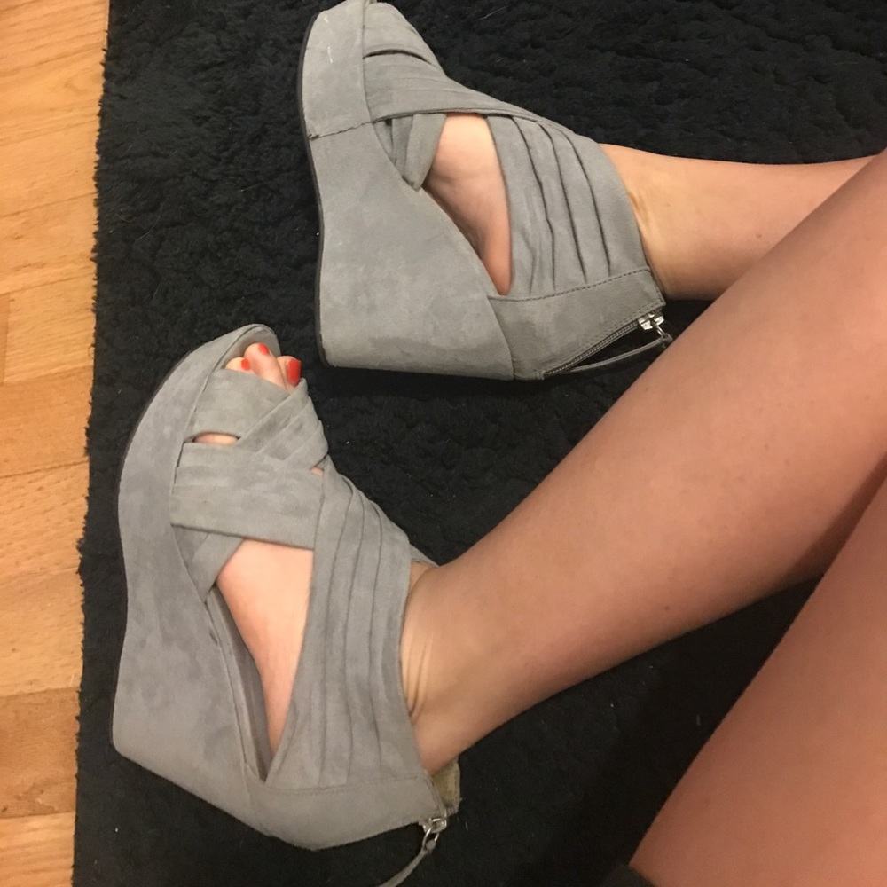 Grey suede straps wedges heels