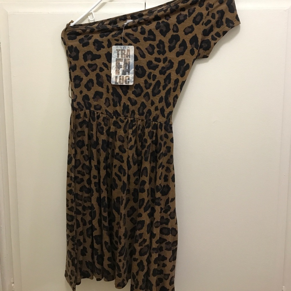 Brandnew dress