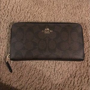 💐GIFT WITH PURCHASE💐 Coach Wallet