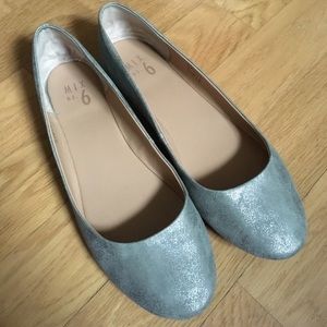 Silver/Pewter metallic flats