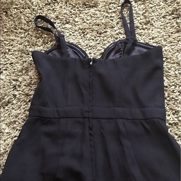 Black H&M jumpsuit size 8 NWT - Picture 3 of 3