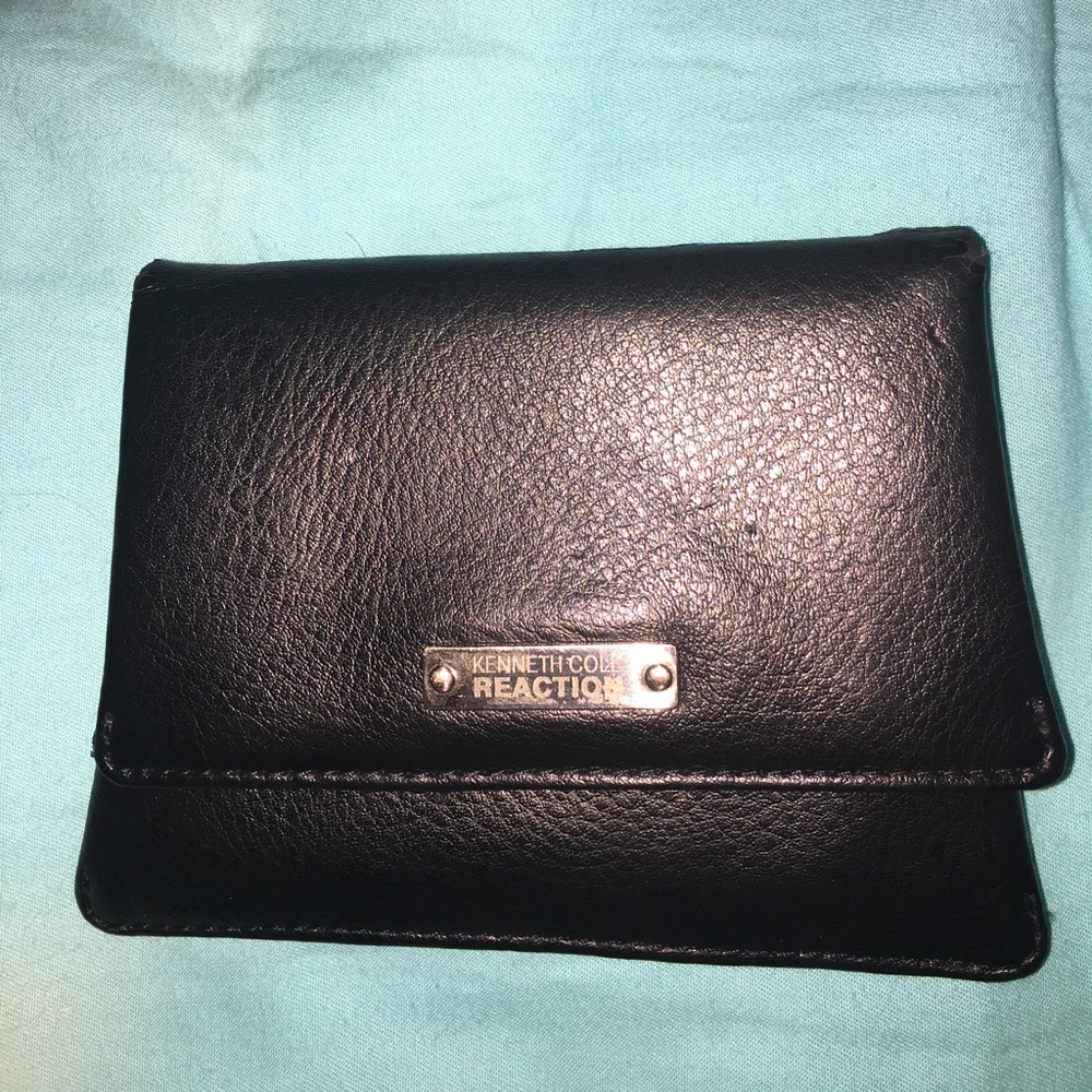 Kenneth Cole reaction wallet