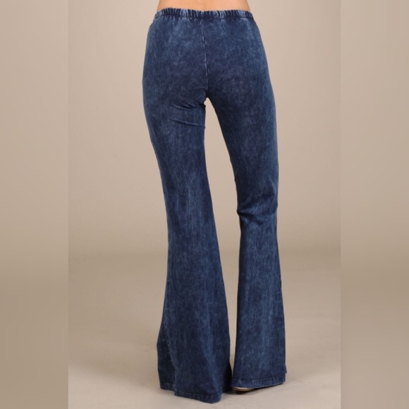 SALE!!!! STRETCH FLARE PANTS - Picture 3 of 7