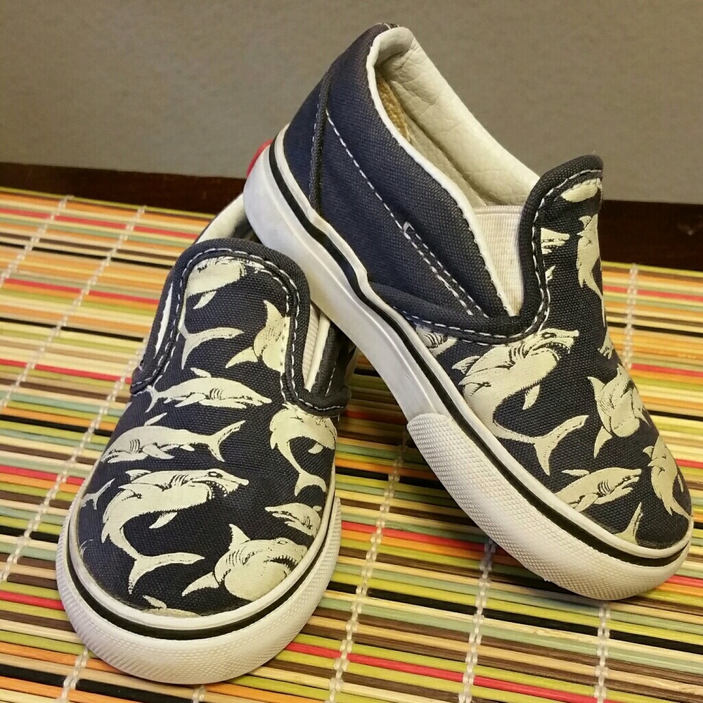 Glow in the dark kids vans 5.5