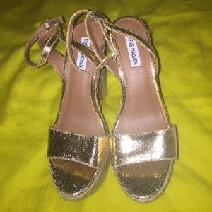 Steve Madden platform sandals size 10