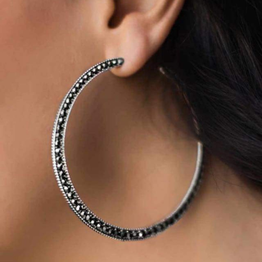 🆕Edgy Silver Earrings