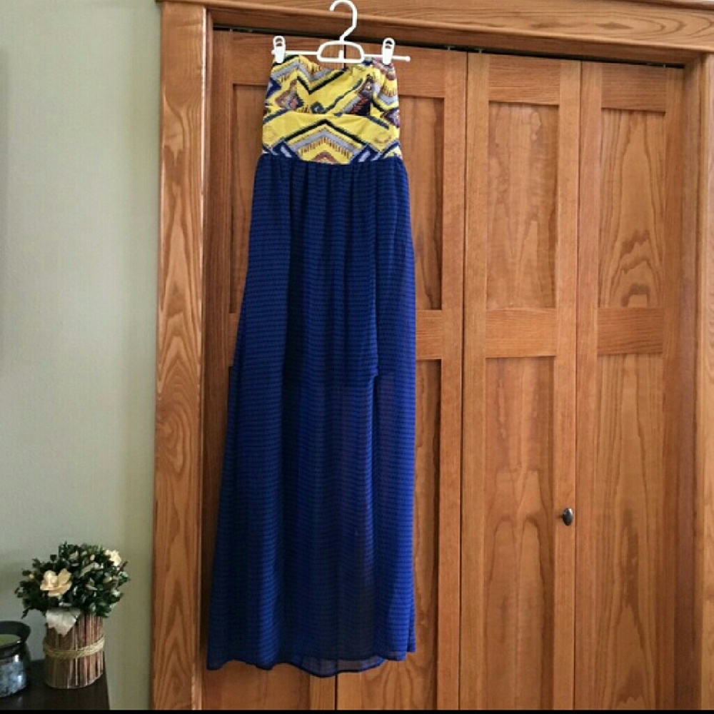 Xhilaration dress Size M