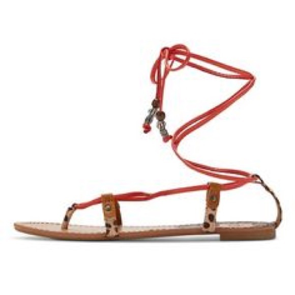 Jazyln Thong - DV for Target - Picture 4 of 8