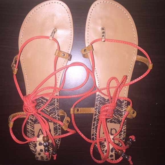 Jazyln Thong - DV for Target - Picture 5 of 8